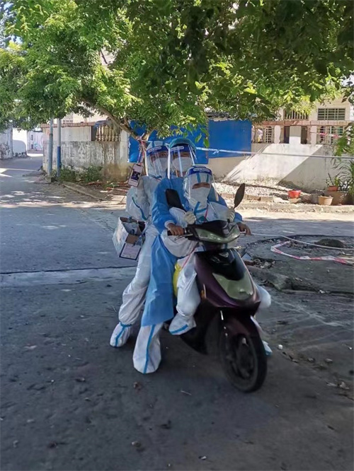 万宁志愿者01.jpg