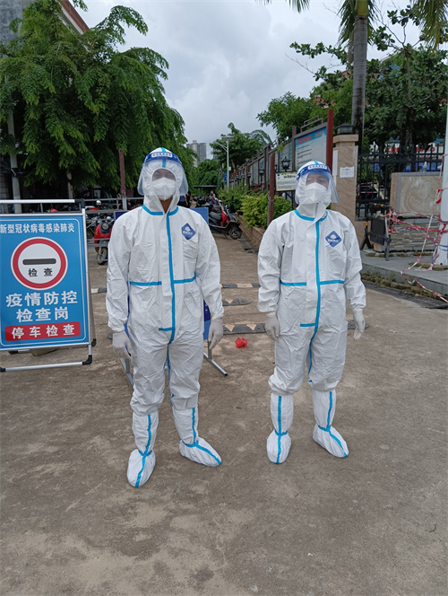第二批志愿者在陵水20220811_副本.jpg
