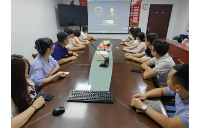 海南渔业组织观看反电信网络诈骗宣传
