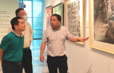 接受廉洁文化熏陶 推进清廉国企建设海南渔业组织参观自贸港清廉书画展