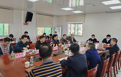 省旅投公司党委书记、董事长陈铁军一行到海南渔业白马井基地调研