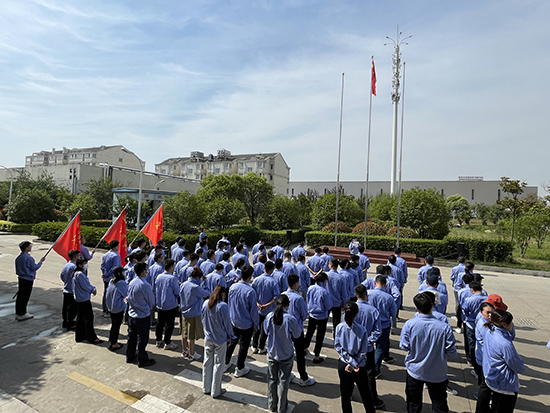 图片关键词 授旗仪式.jpg